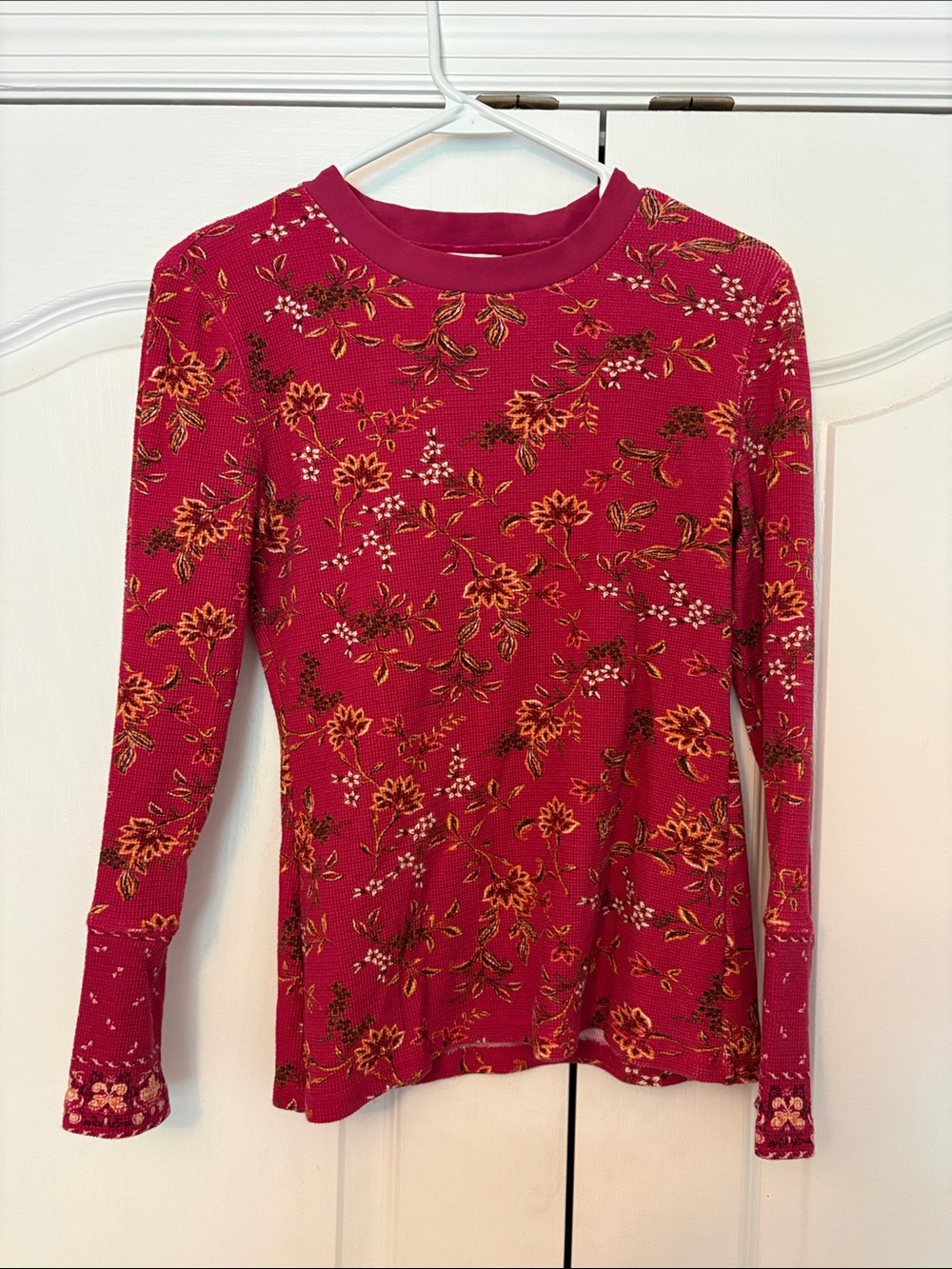 Sundance Red Floral Long-Sleeve Crewneck Top